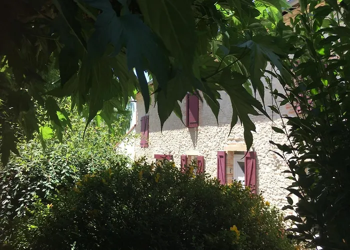 Domaine De La Vigne 3* Cadalen