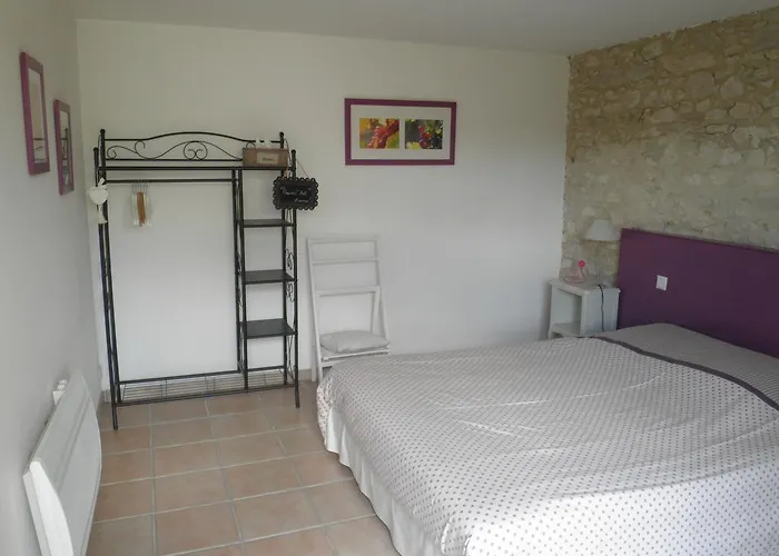 Domaine De La Vigne 3* Cadalen