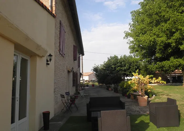 Domaine De La Vigne 3* Cadalen